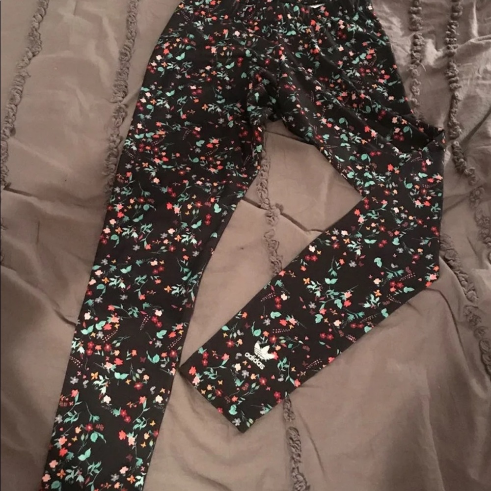 Adidas athletic leggings